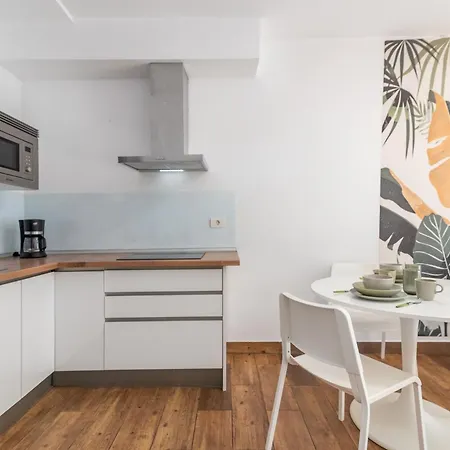 Apartment Home2book Cute Design Canteras